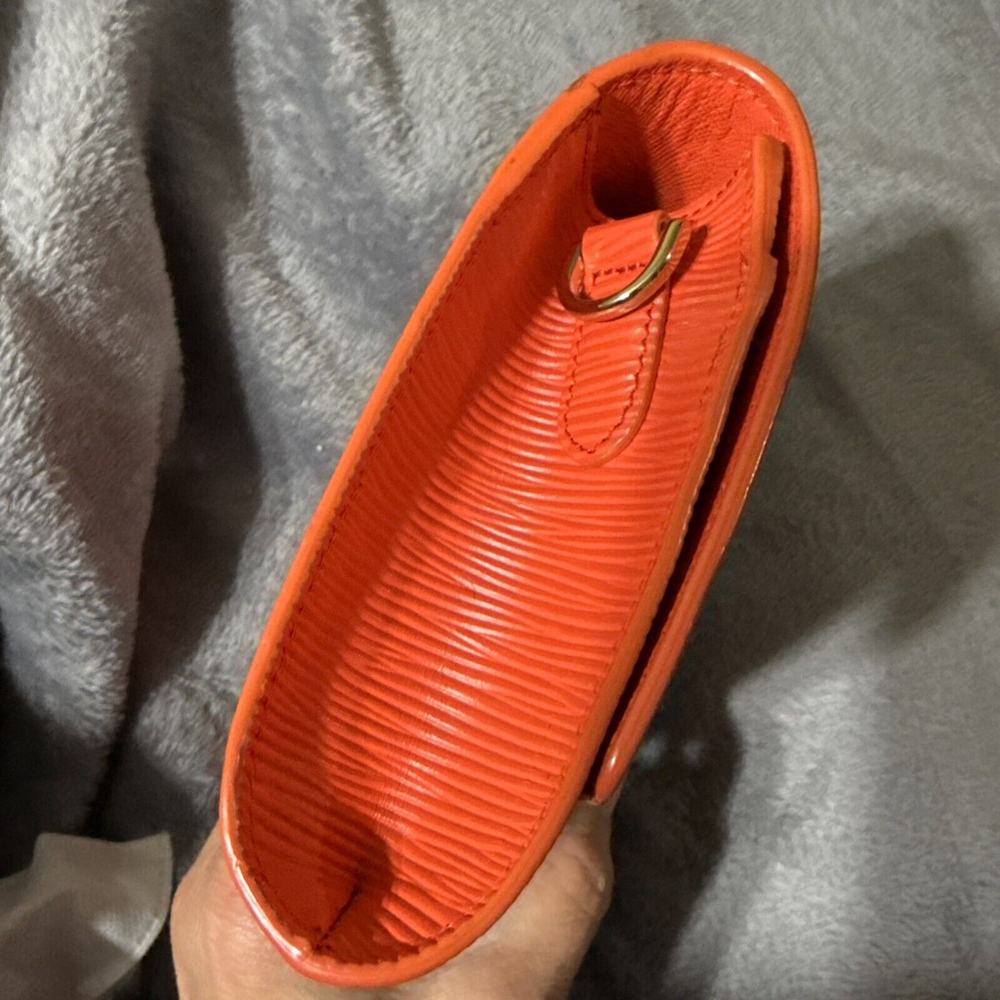 Metro City Handbag Clutch Crossbody With Strap coral orange - Picture 3 of 10